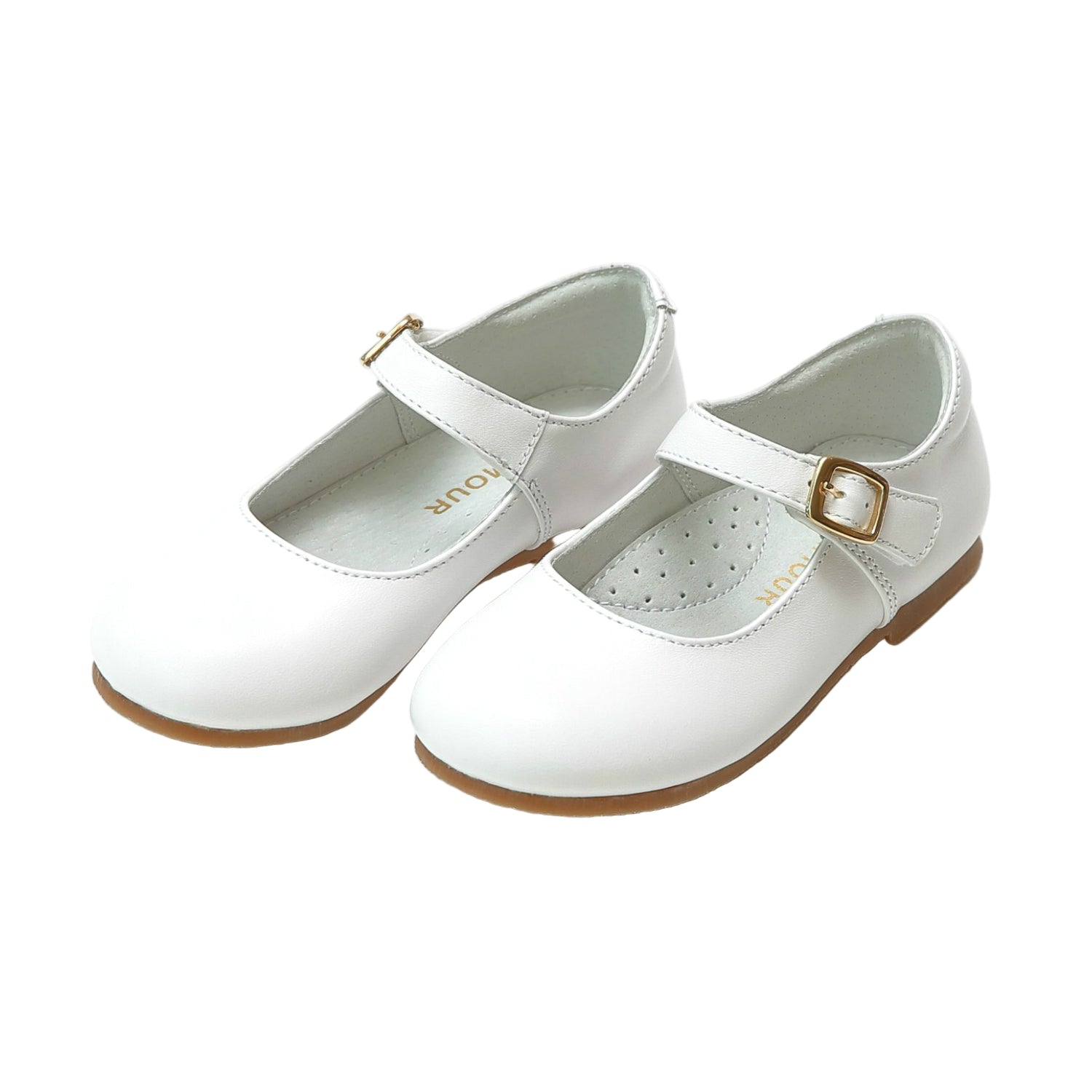 Classic girls Mary Jane holiday shoes by L’Amour, timeless Christmas dress shoes for girls, perfect with tartan dresses and Henry Duvall holiday outfits