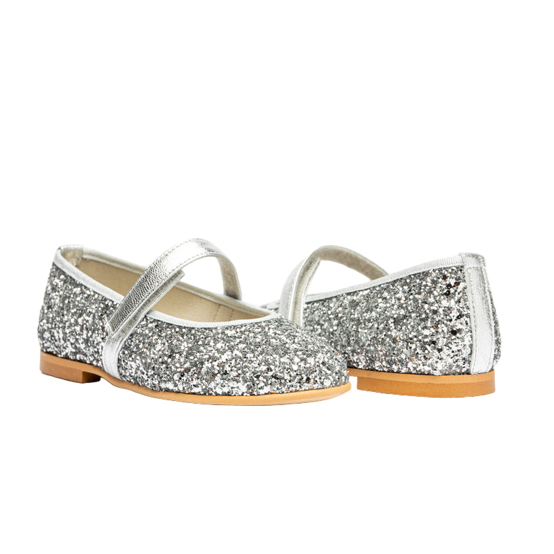 Silver glitter Mary Jane party shoes for girls by Childrenchic, designed to coordinate with Henry Duvall fall and holiday outfits