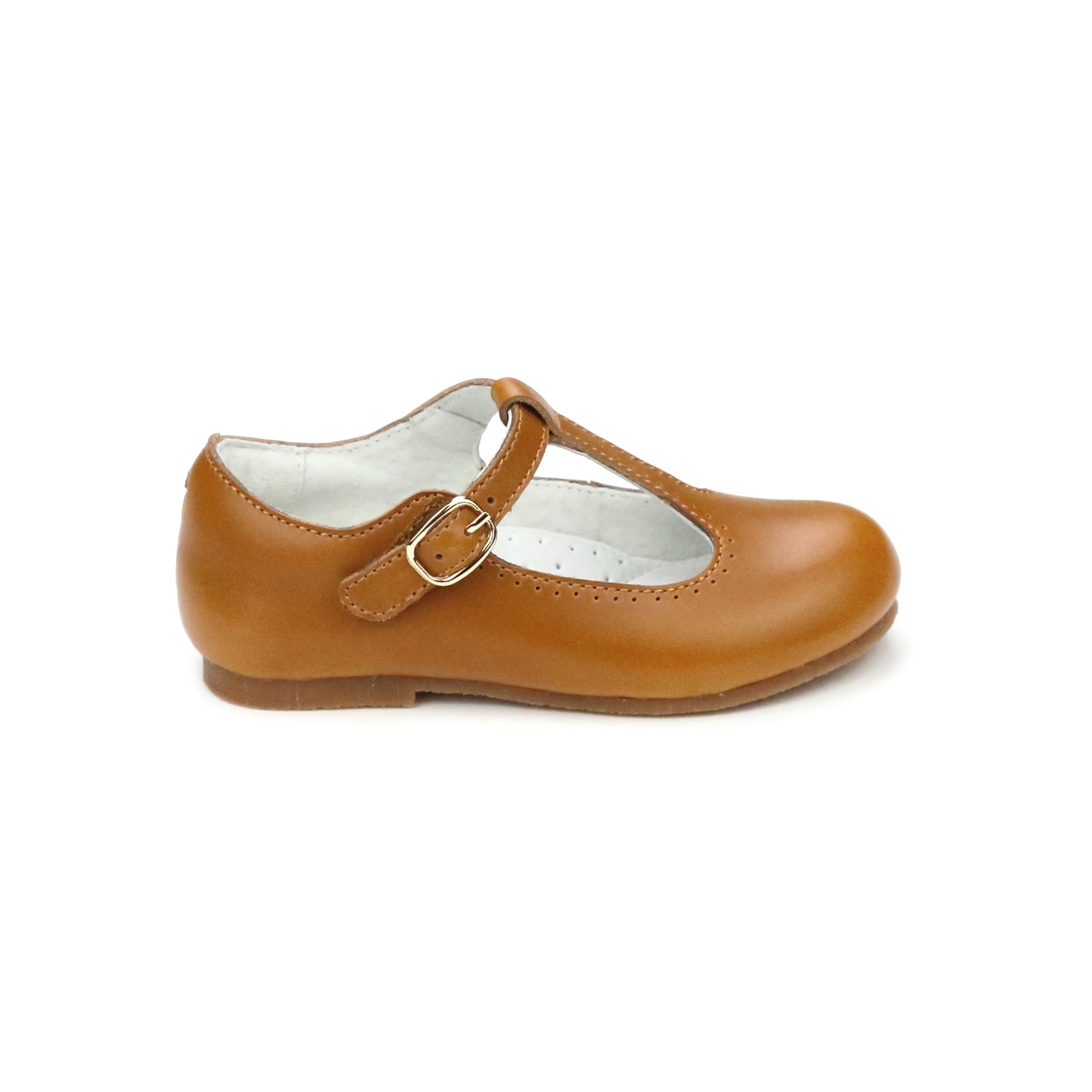 L’Amour Eleanor T-strap Mary Jane shoes for girls in smooth leather with classic cutouts, ideal for fall outfits, family photos, and coordinating with Henry Duvall collections