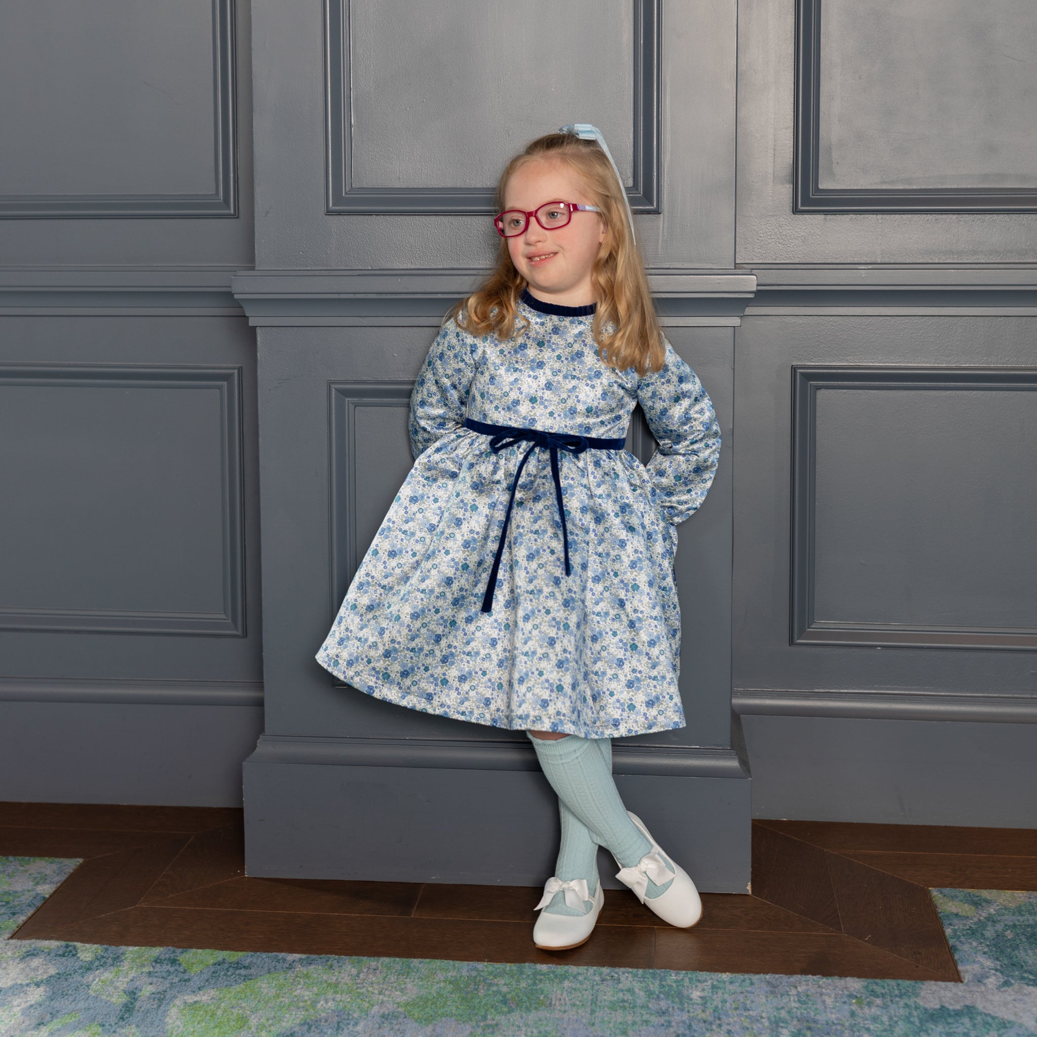 L’Amour Pauline matte leather bow flats for girls with elastic strap, perfect for special occasions, portraits, and pairing with Henry Duvall dresses.