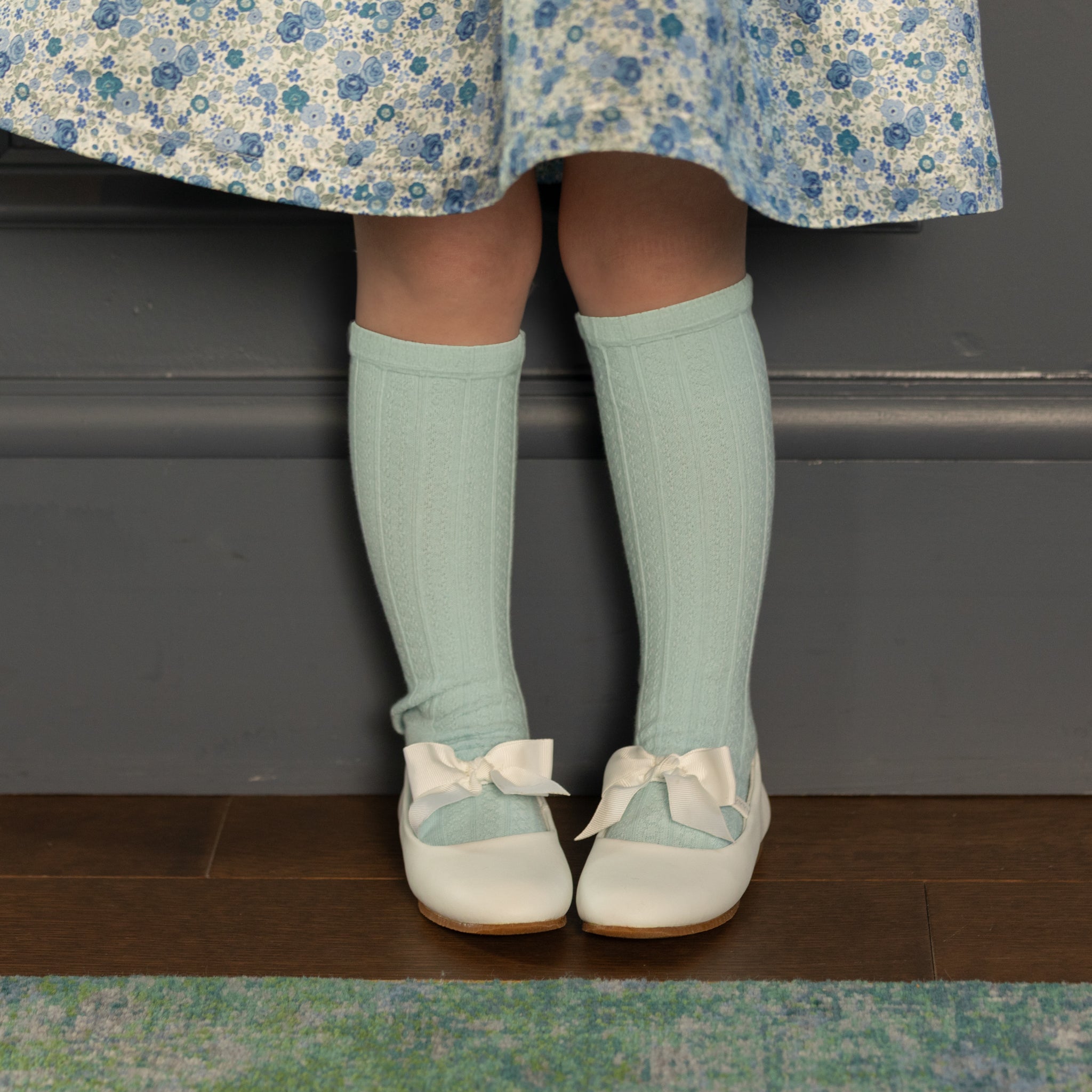 L’Amour Pauline matte leather bow flats for girls with elastic strap, perfect for special occasions, portraits, and pairing with Henry Duvall dresses.