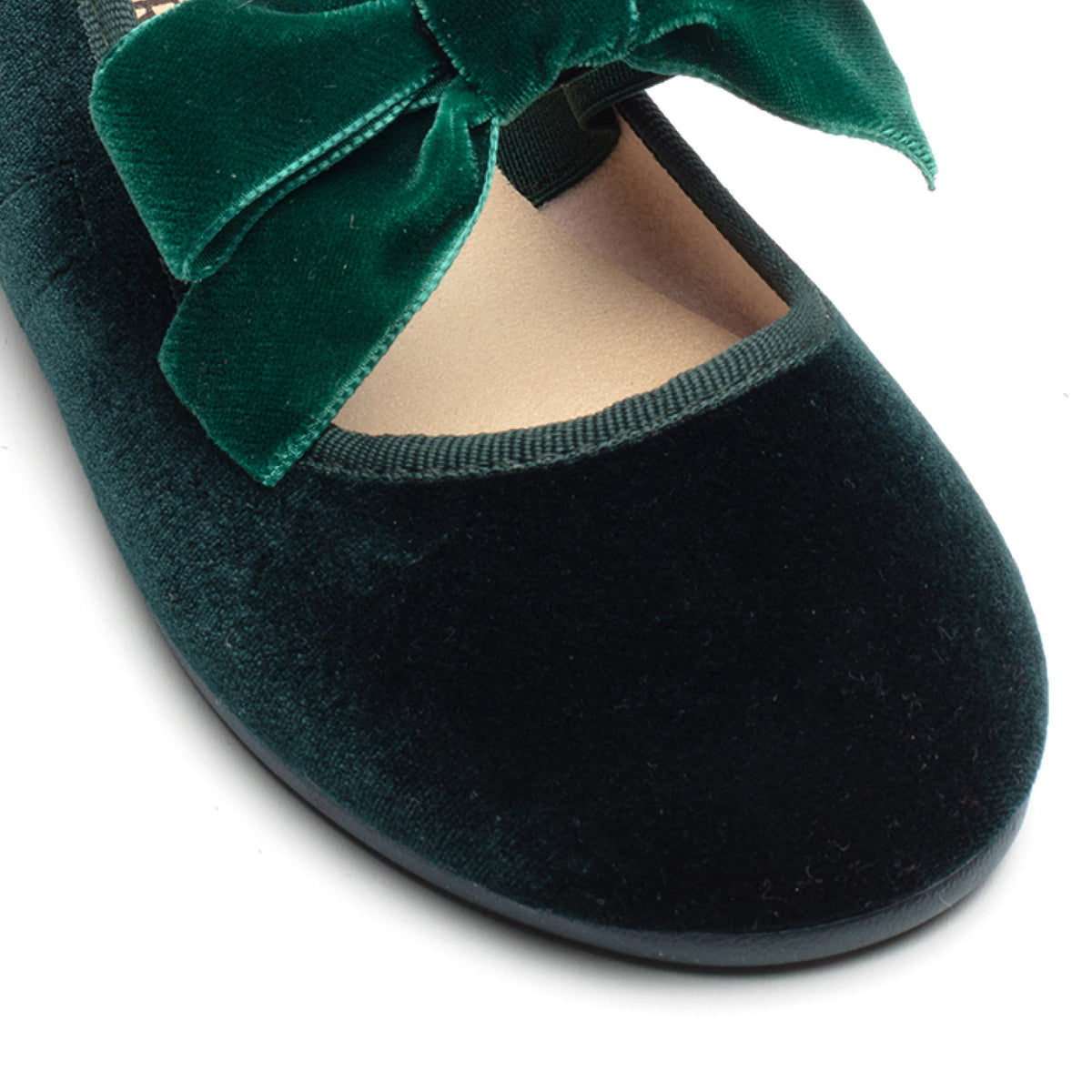 Andie Emerald velvet Mary Jane in emerald green with velvet bow, close-up of toe and bow