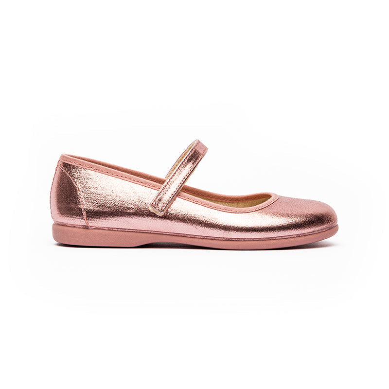 Childrenchic Mila pink Mary Jane shoes for girls with Velcro strap and cushioned sole, classic rose-colored shoes to coordinate with Henry Duvall fall dresses and outfits.