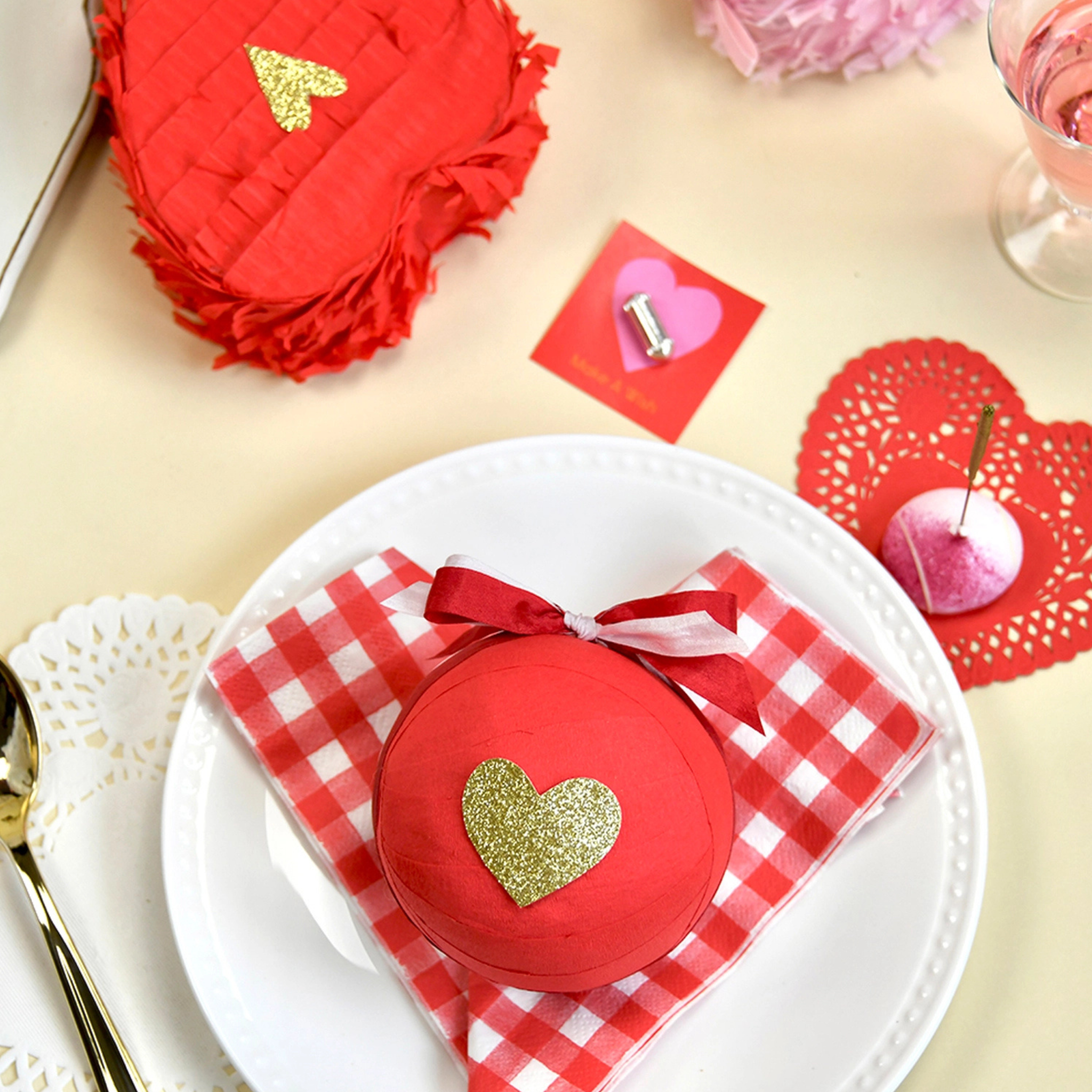 Deluxe Glitter Heart Surprize Ball® with sparkling heart design and small hidden gifts inside.