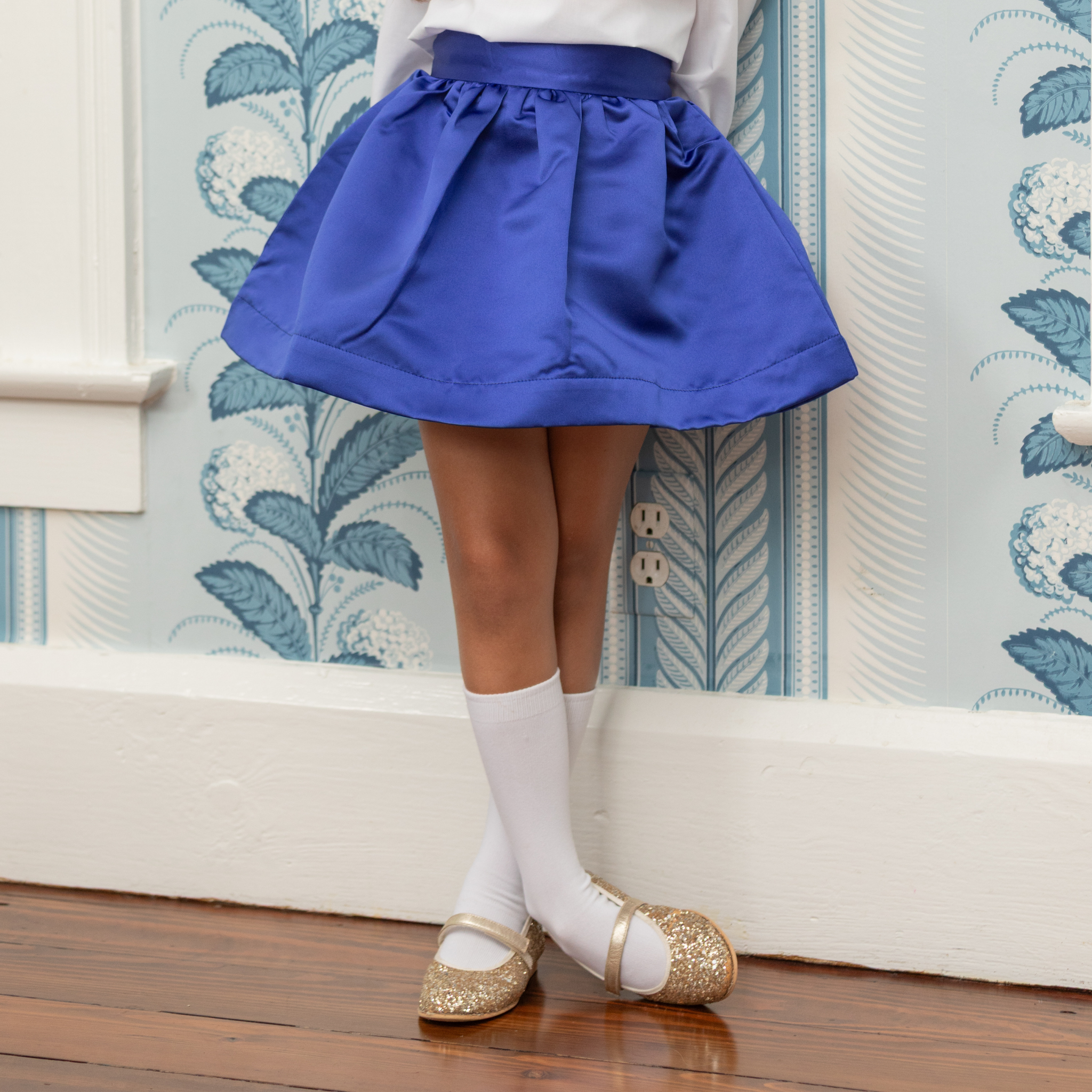Childrenchic Stella silver glitter Mary Jane shoes for girls with adjustable strap, perfect for fall parties, holiday outfits, and sparkling special occasion style at Henry Duvall