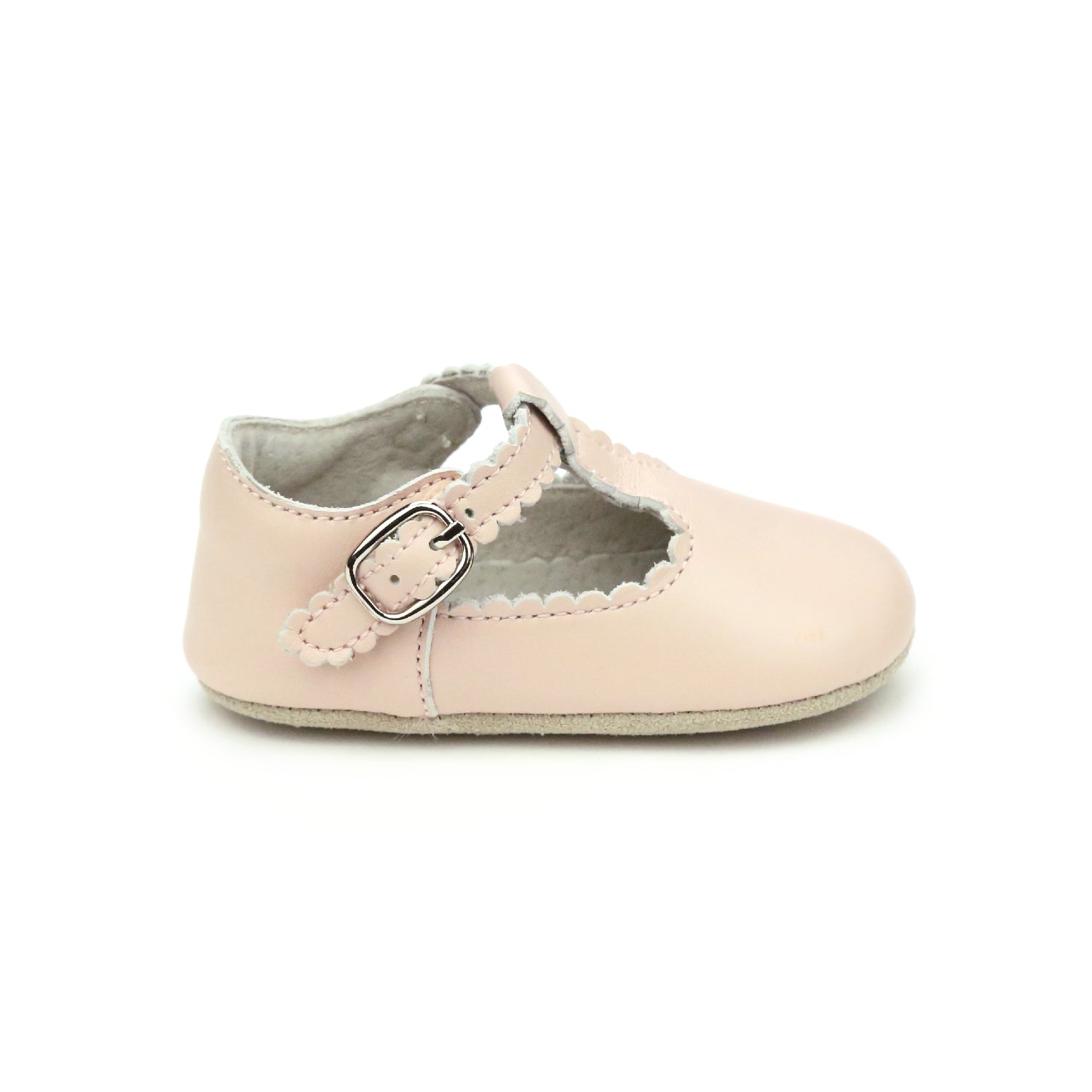 L’Amour Elodie white scalloped T-strap baby shoe in Napa leather with soft suede sole, perfect for pairing with Henry Duvall Fall outfits for girls