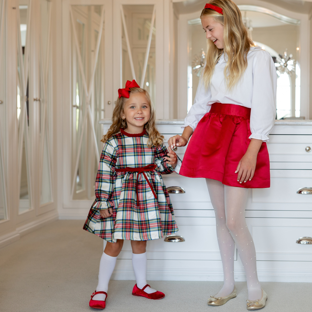 Girl's plaid holiday dress in Townsend Tartan with bow waist detail, vintage-inspired fit, perfect for family photos and festive gatherings – Henry Duvall classic