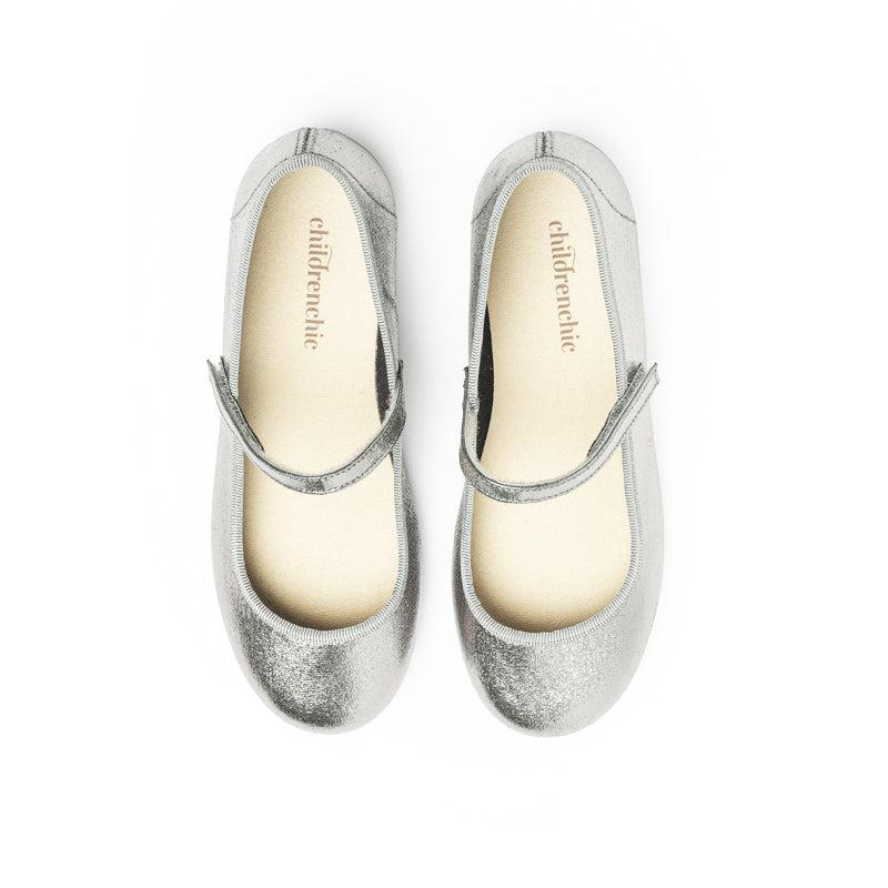 Silver Mary Jane shoes for girls from Childrenchic, shiny leather dress shoes to pair with Henry Duvall Fall Collection outfits