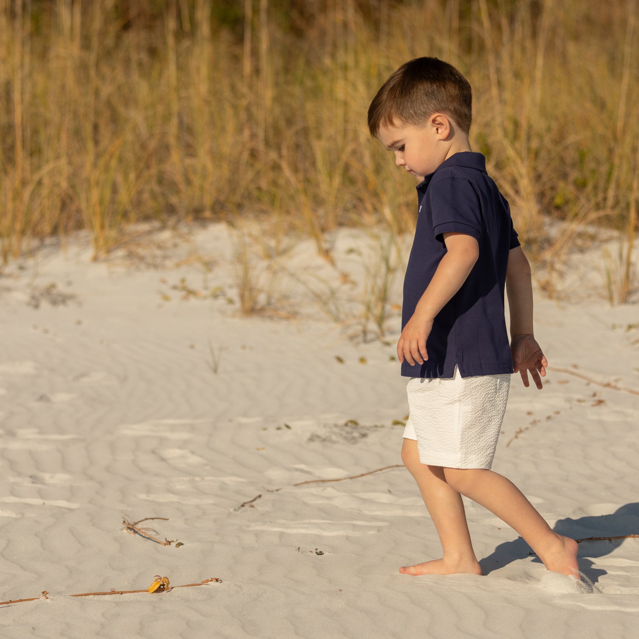 Henry Duvall boys white seersucker pull-on shorts, a classic preppy short in lightweight seersucker for spring and summer.
