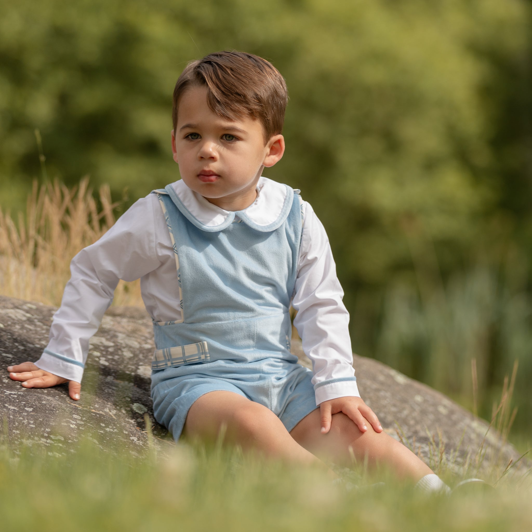 James Henry Jon Jon in Bay Tree Blue Velvet – Henry Duvall