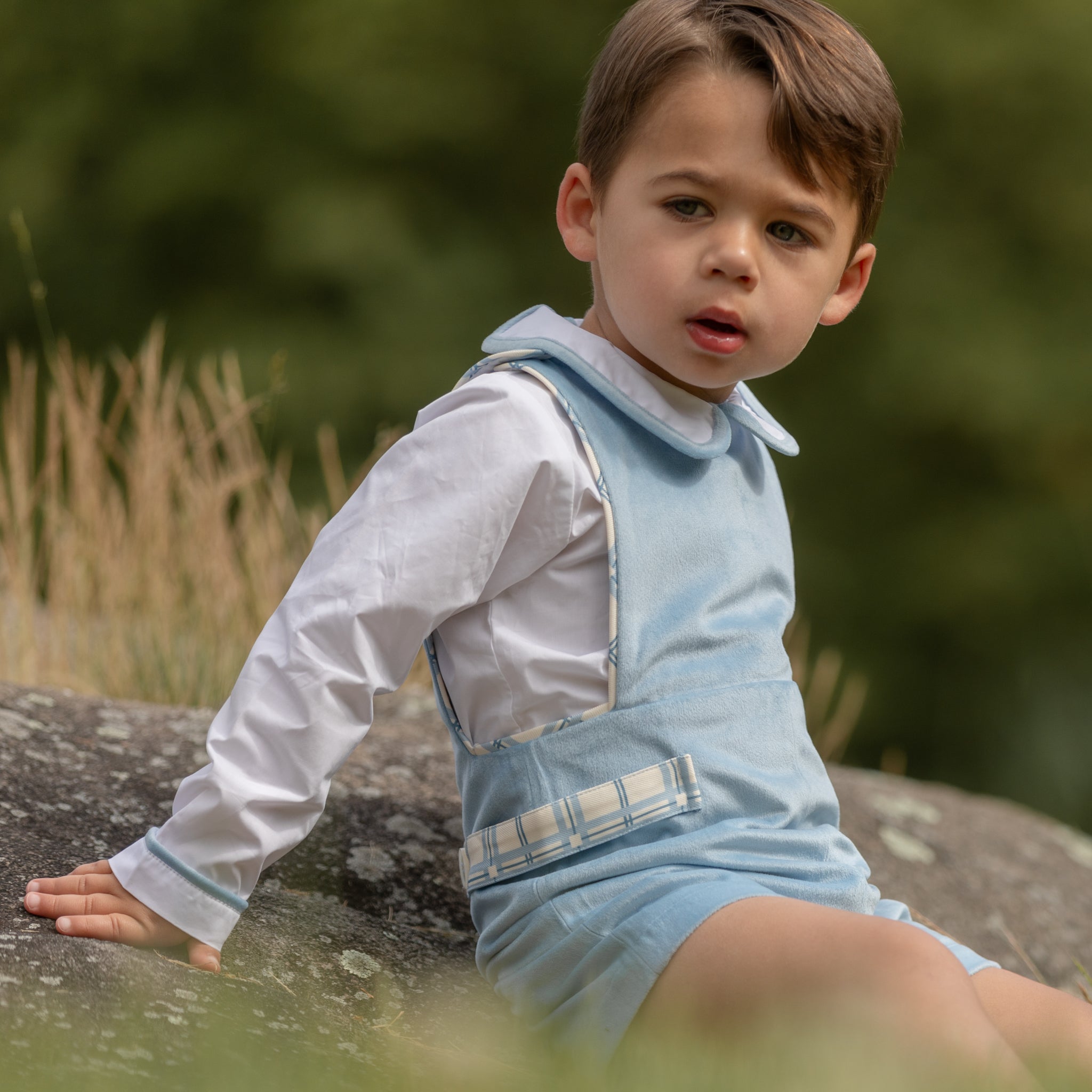 James Henry Jon Jon in Bay Tree Blue Velvet – Henry Duvall