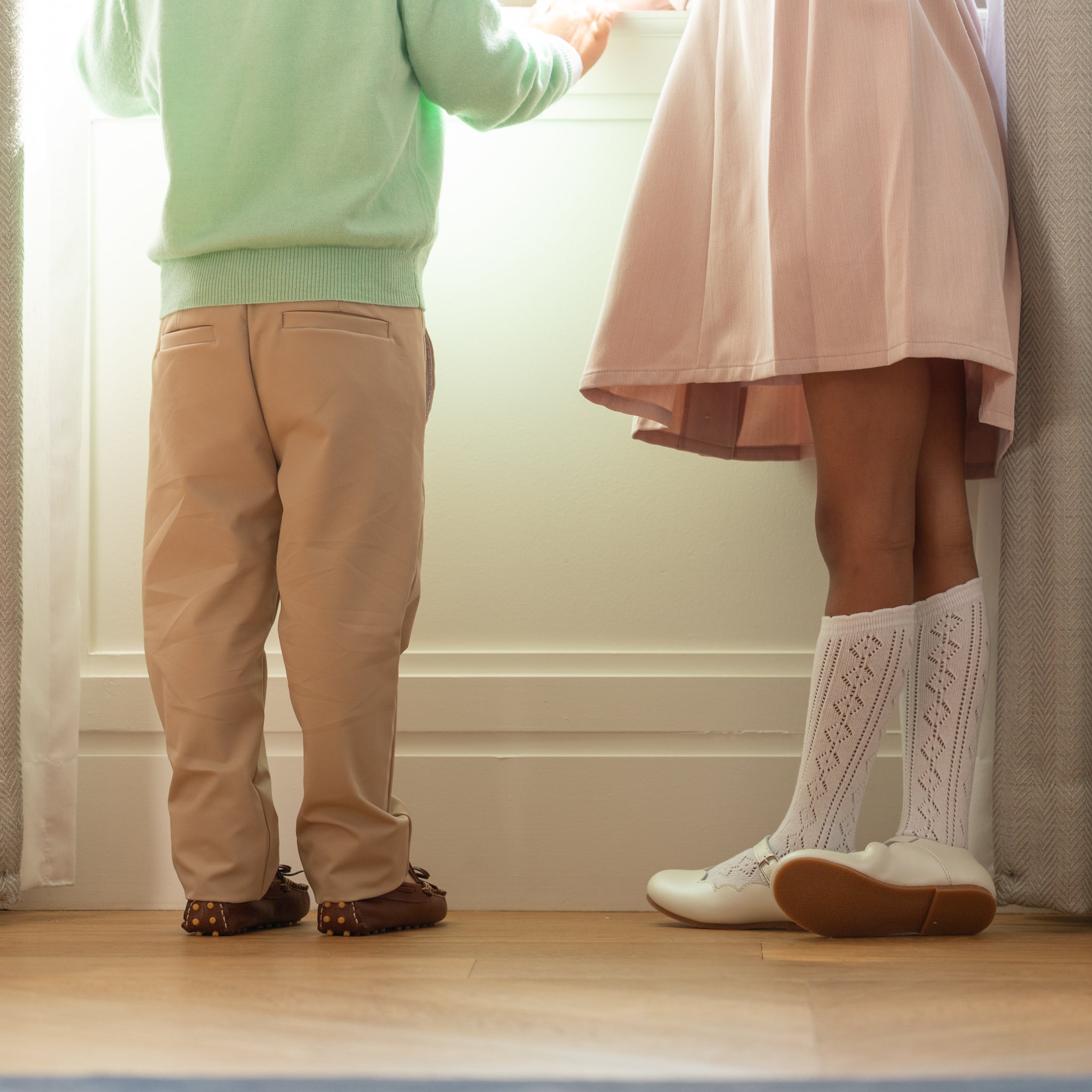 White Scalloped Diamond Knee Socks for girls and toddlers, classic knit knee-high socks to coordinate with Henry Duvall’s Fall Collection