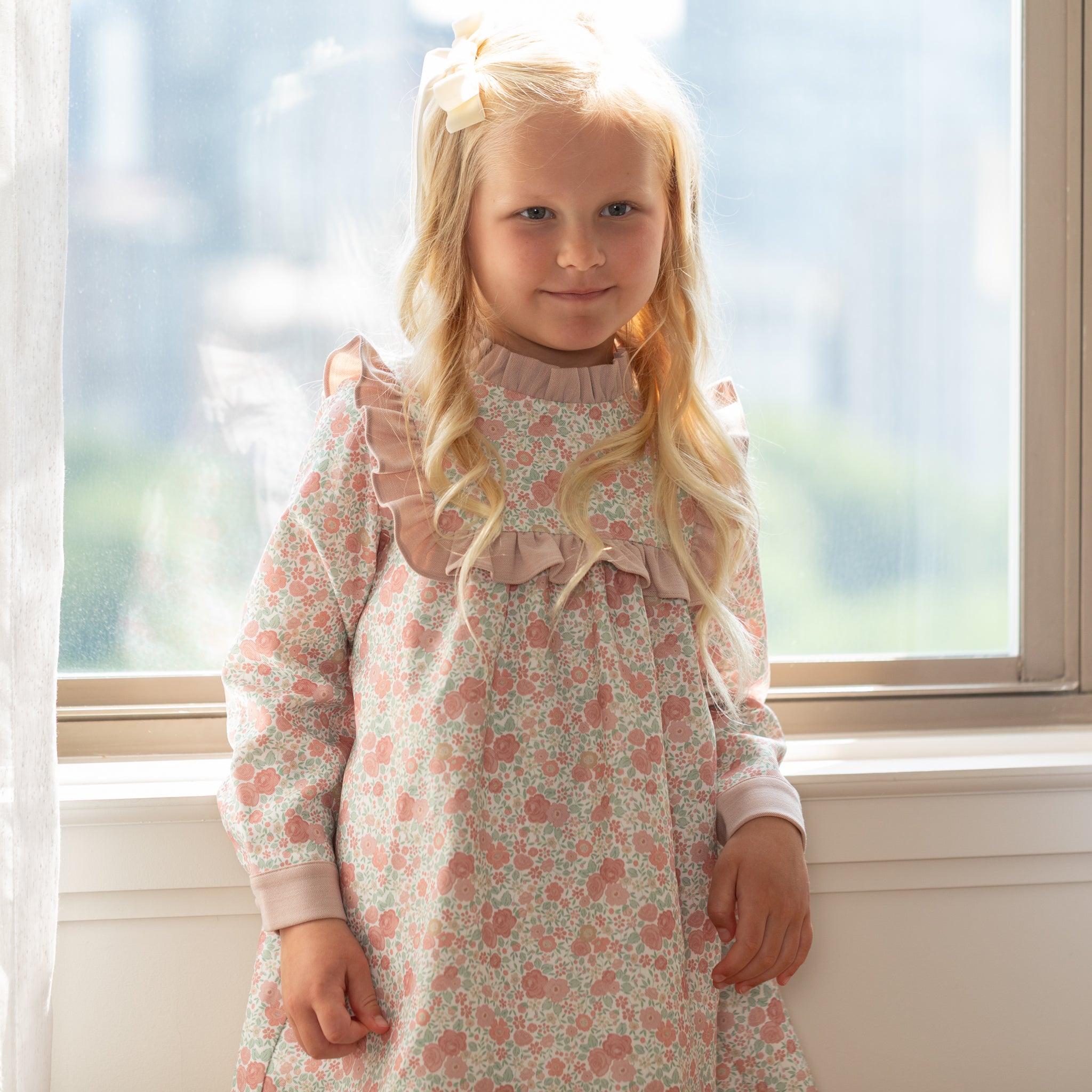 Velvet Jane Bow by Winn & William, handcrafted velvet hair bow with alligator clip, classic fall accessory for girls.