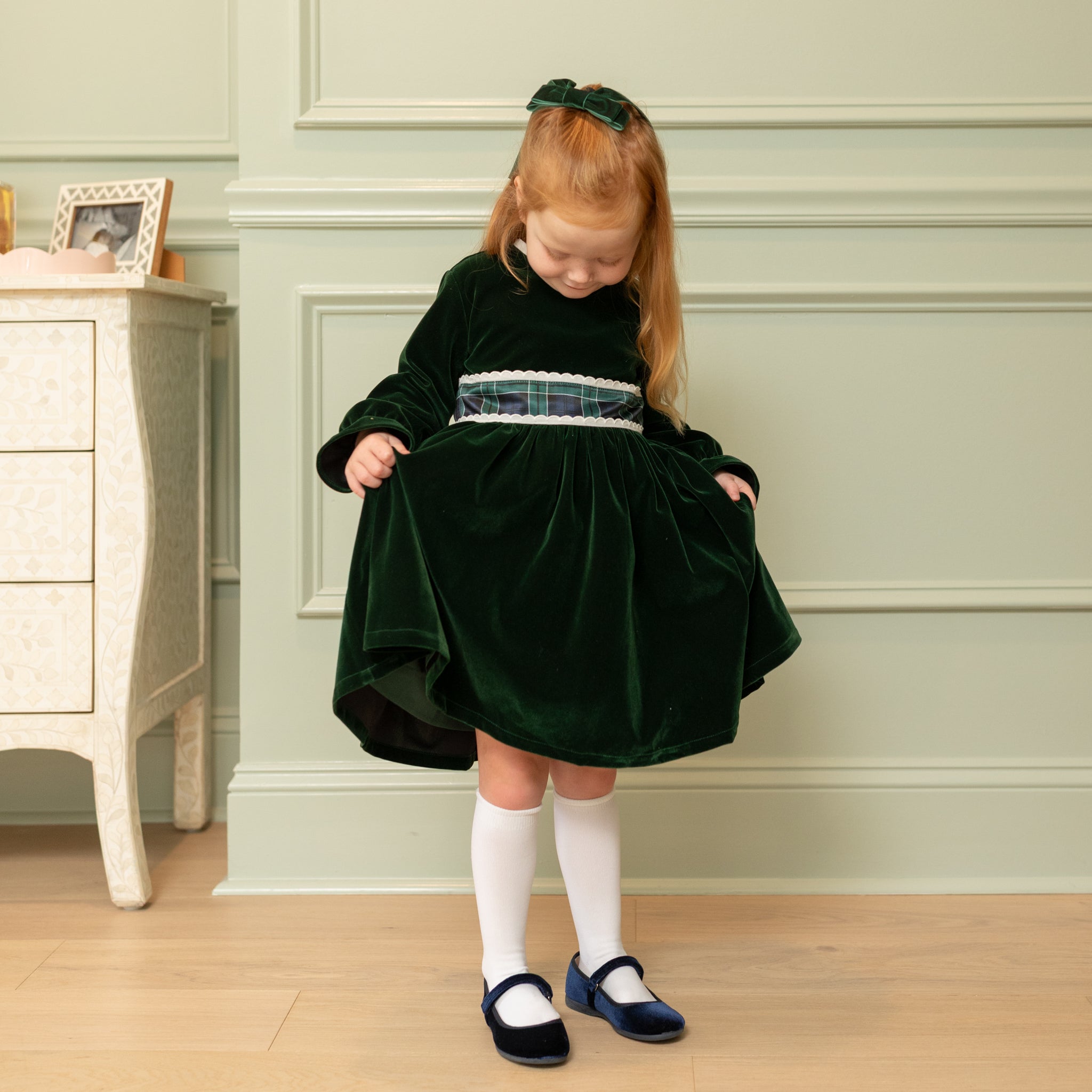 Green velvet holiday hair bow for girls with alligator clip, classic Winn & William accessory made in the USA, timeless Christmas bow to coordinate with Henry Duvall tartan and velvet holiday outfits