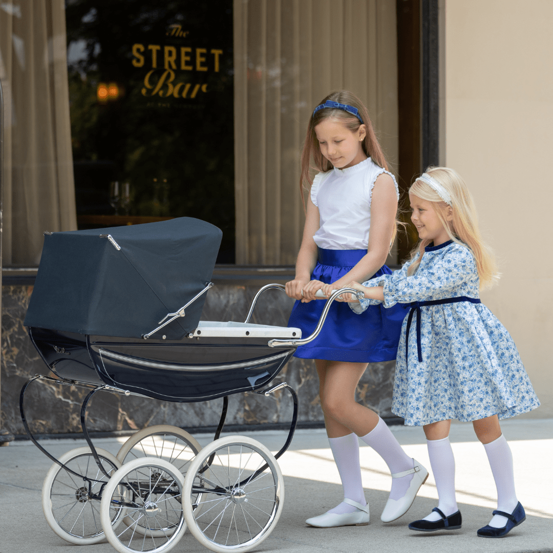 The Girls Shop - Henry Duvall