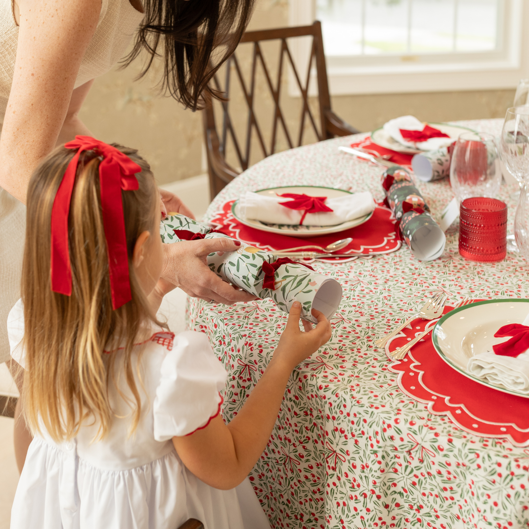 Beautiful handmade Christmas crackers imported from the UK